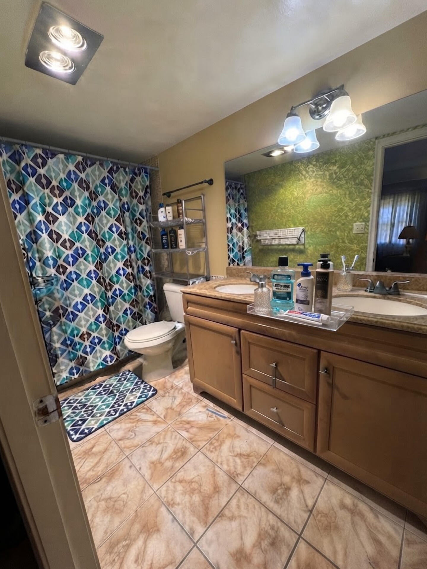 4821 NW 22ND Court 204
