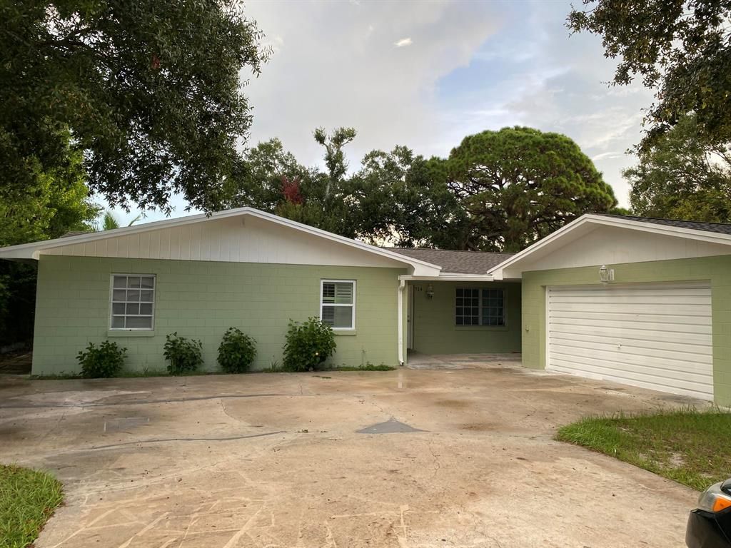 Photo of 714 Emil Drive Dr, Fort Pierce, FL 34982 (MLS # R10828281)