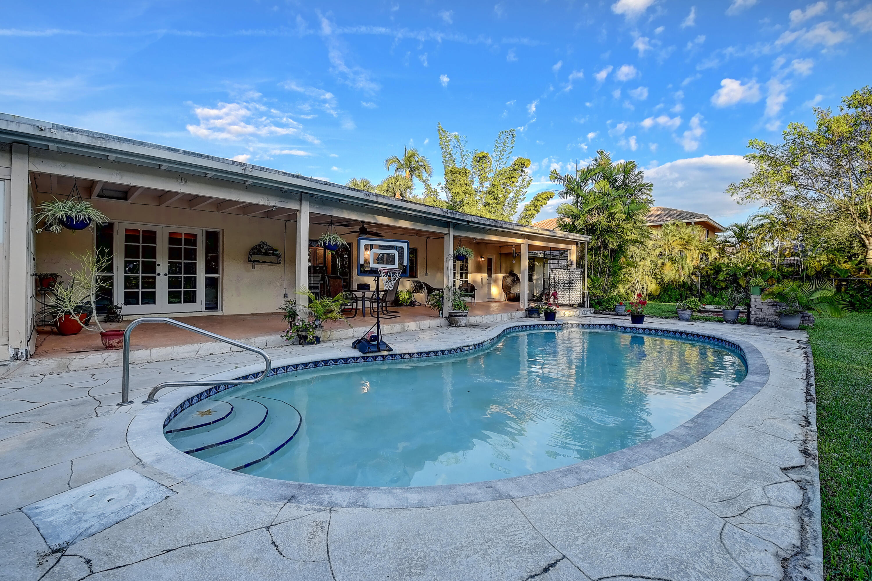 PONDEROSA - Residential