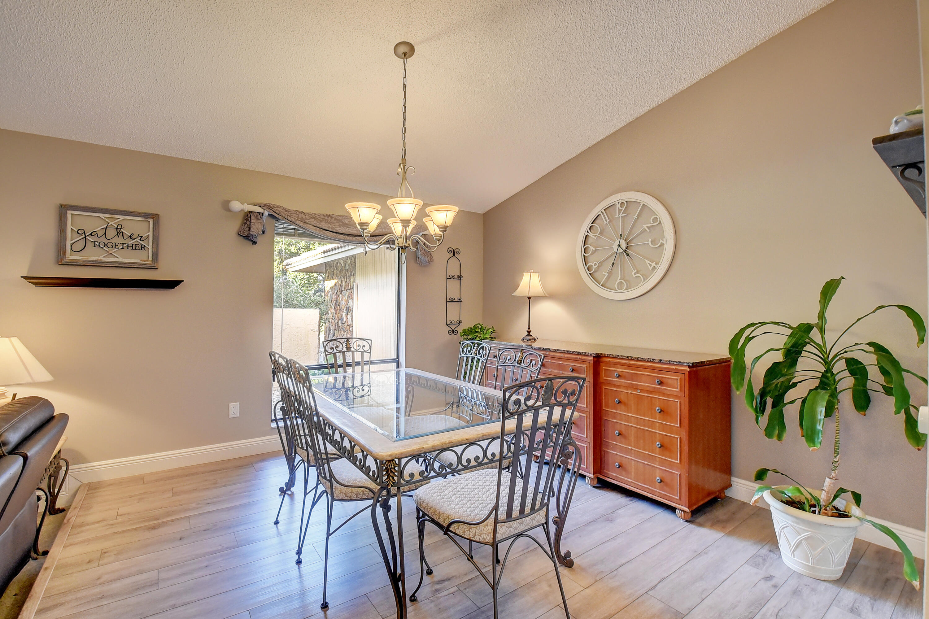 PONDEROSA - Residential