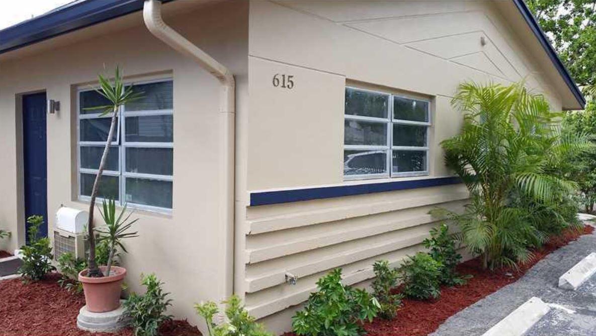 VICTORIA PARK - Residential Lease