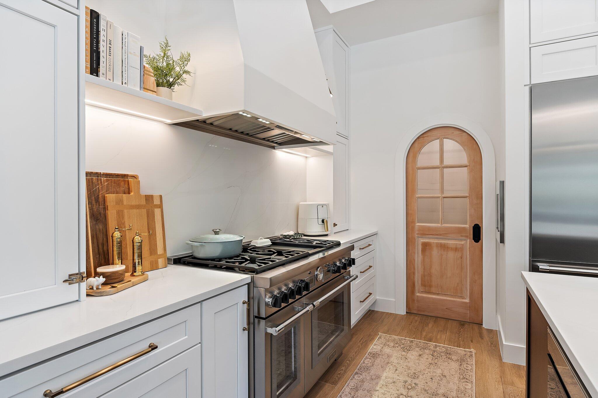 Palm Beach Country Estates - Residential