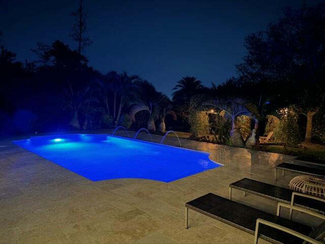 Palm Beach Country Estates - Residential