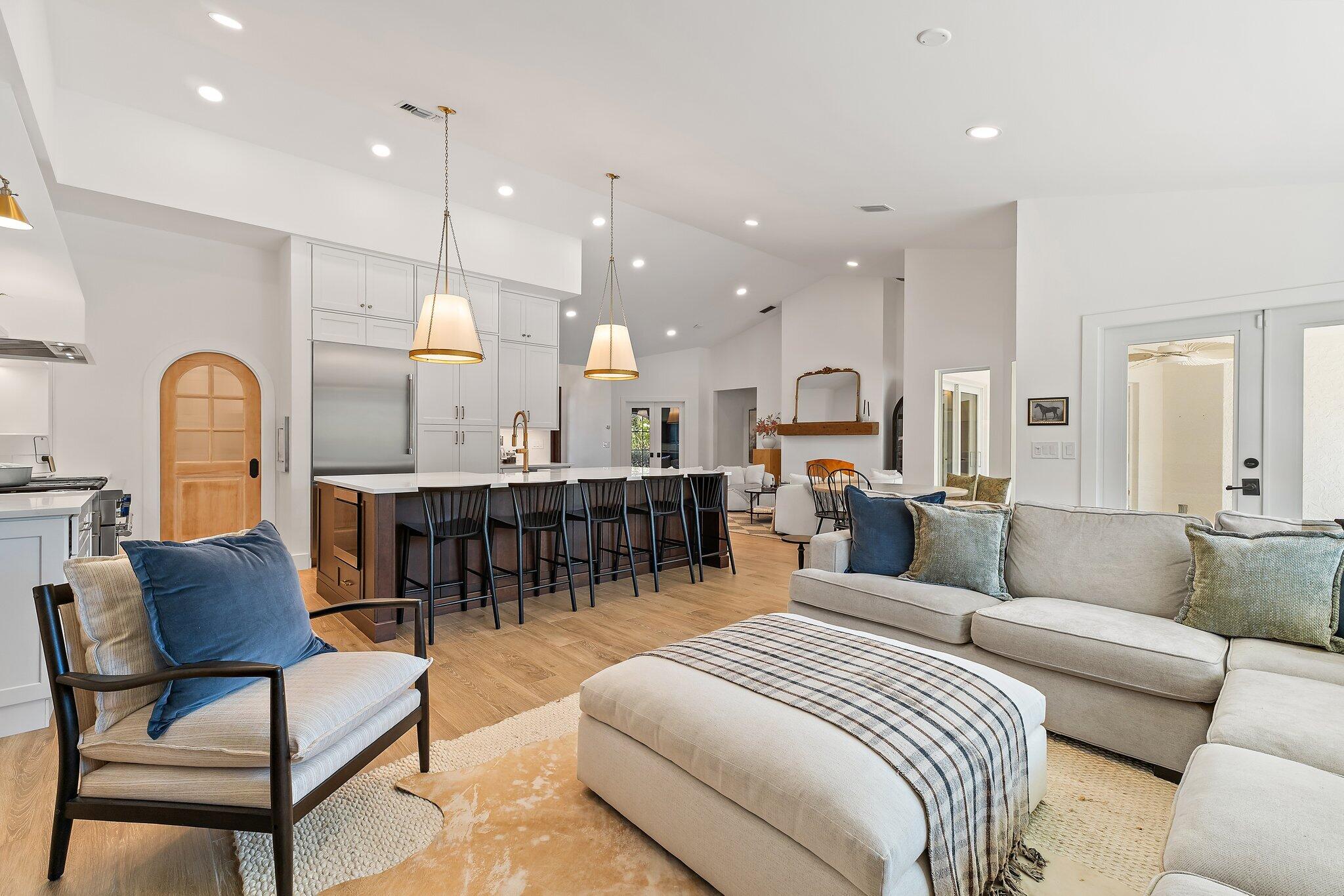 Palm Beach Country Estates - Residential