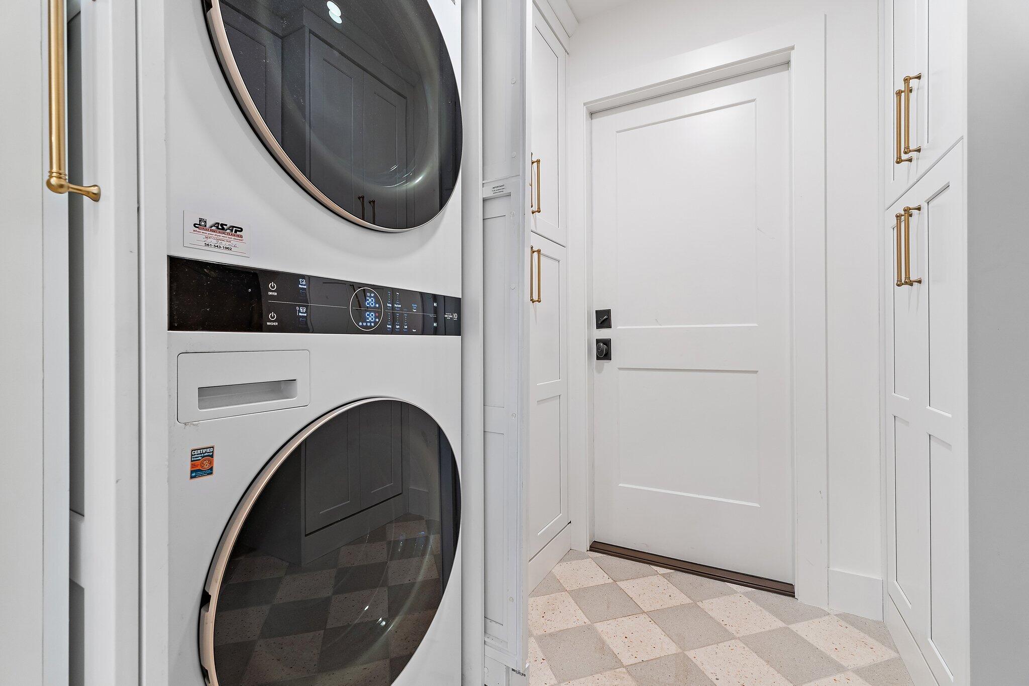 Palm Beach Country Estates - Residential