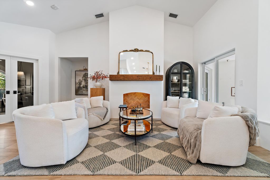 Photo of 16434 75th Way N, Palm Beach Gardens, FL 33418 (MLS # R11162474)