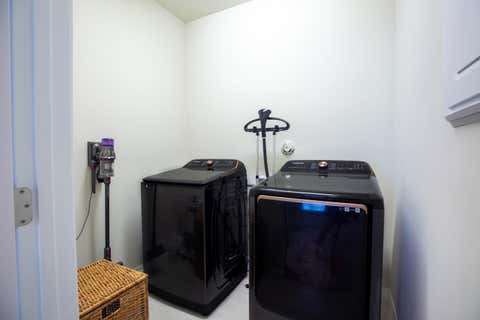 Tiny photo for 4601 E Pinehurst Trl Trail E, Oakland Park, FL 33309 (MLS # B26010125)
