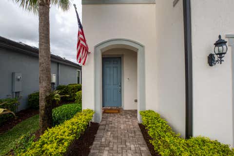 Tiny photo for 4601 E Pinehurst Trl Trail E, Oakland Park, FL 33309 (MLS # B26010125)
