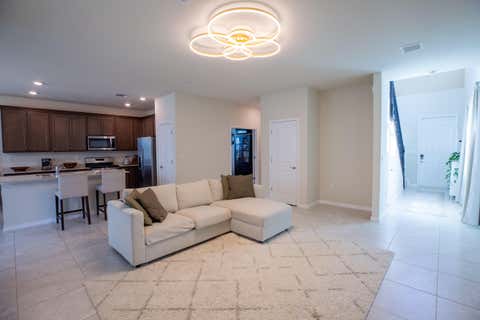Tiny photo for 4601 E Pinehurst Trl Trail E, Oakland Park, FL 33309 (MLS # B26010125)