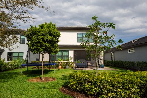 Tiny photo for 4601 E Pinehurst Trl Trail E, Oakland Park, FL 33309 (MLS # B26010125)