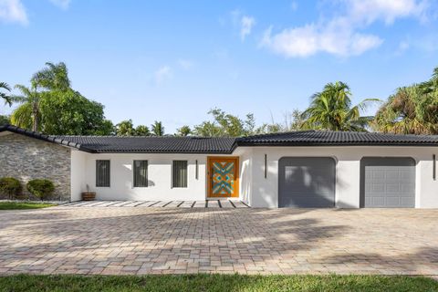 Tiny photo for 11621 NW 21st Court, Plantation, FL 33323 (MLS # B26018580)