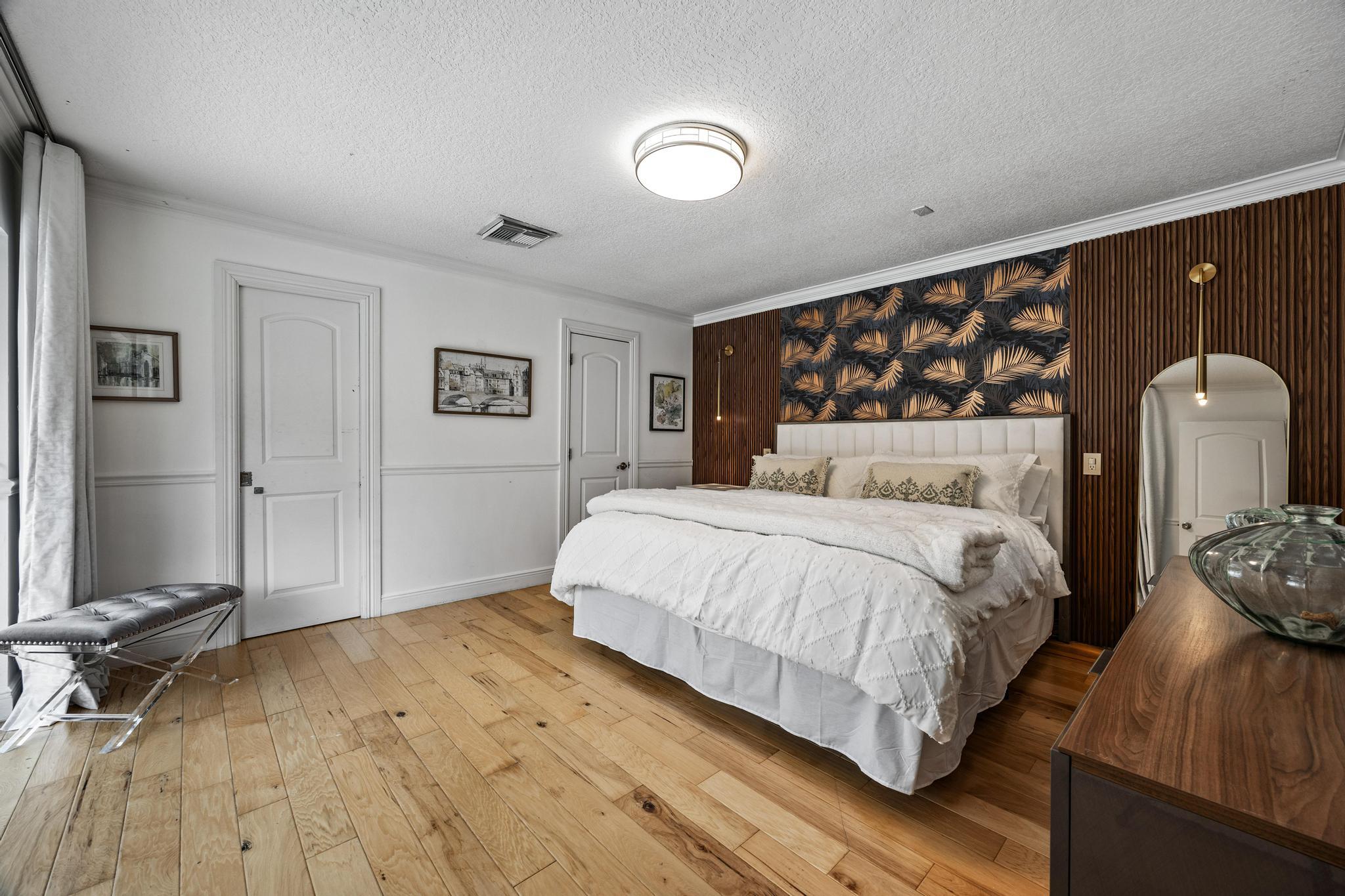 PLANTATION ACRES - Residential