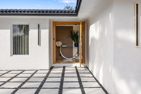 Tiny photo for 11621 NW 21st Court, Plantation, FL 33323 (MLS # B26018580)
