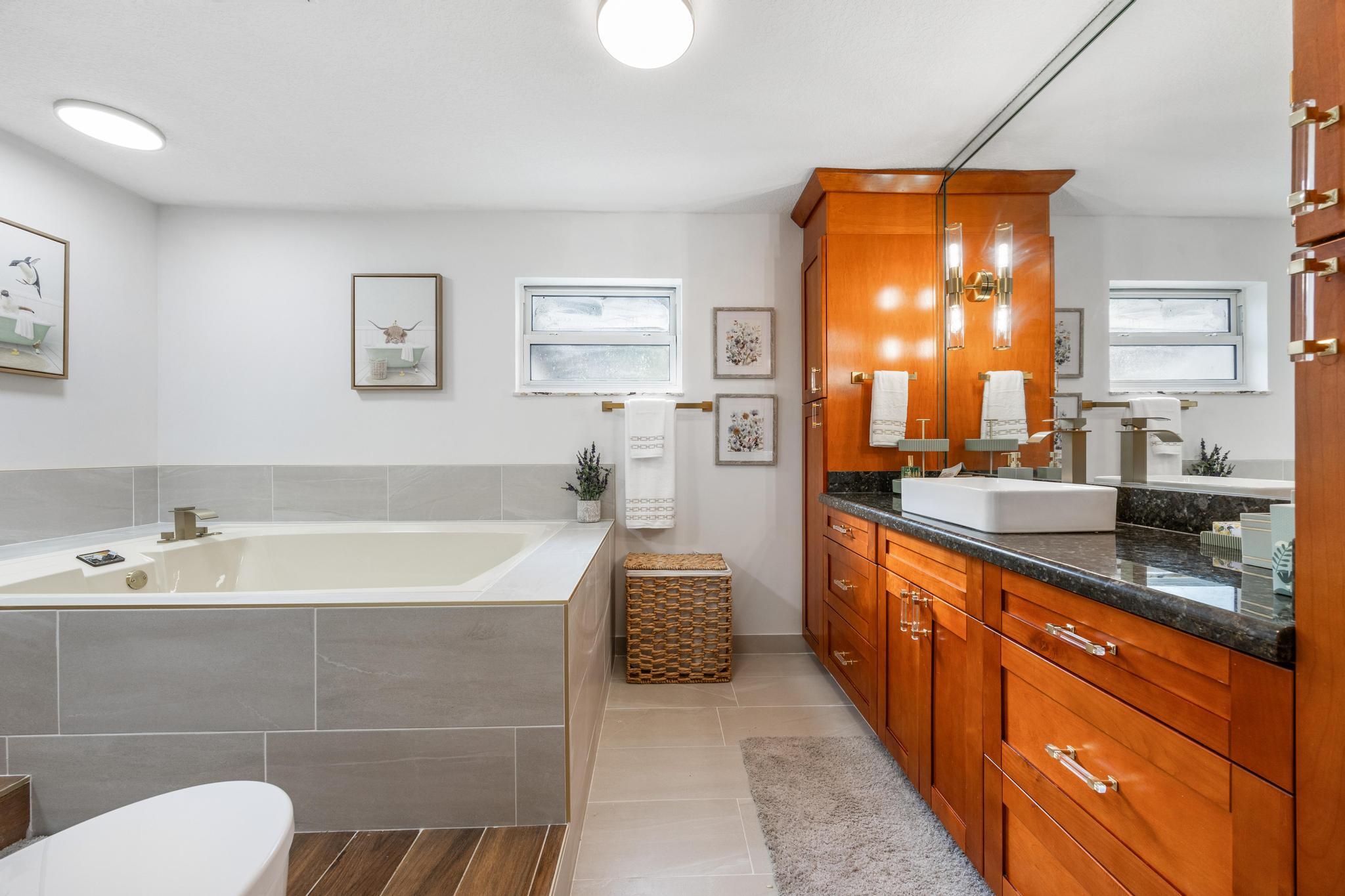 PLANTATION ACRES - Residential