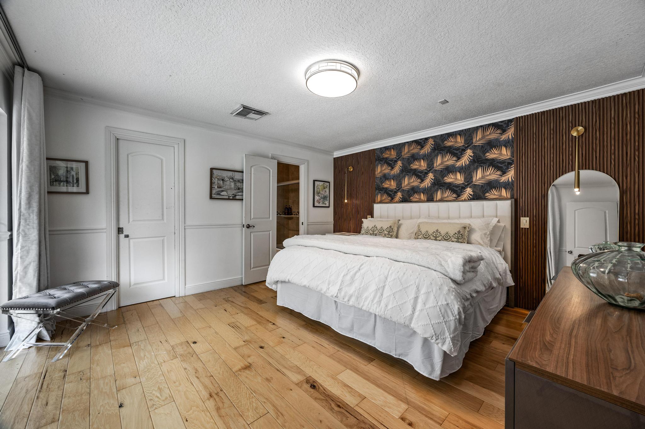 PLANTATION ACRES - Residential