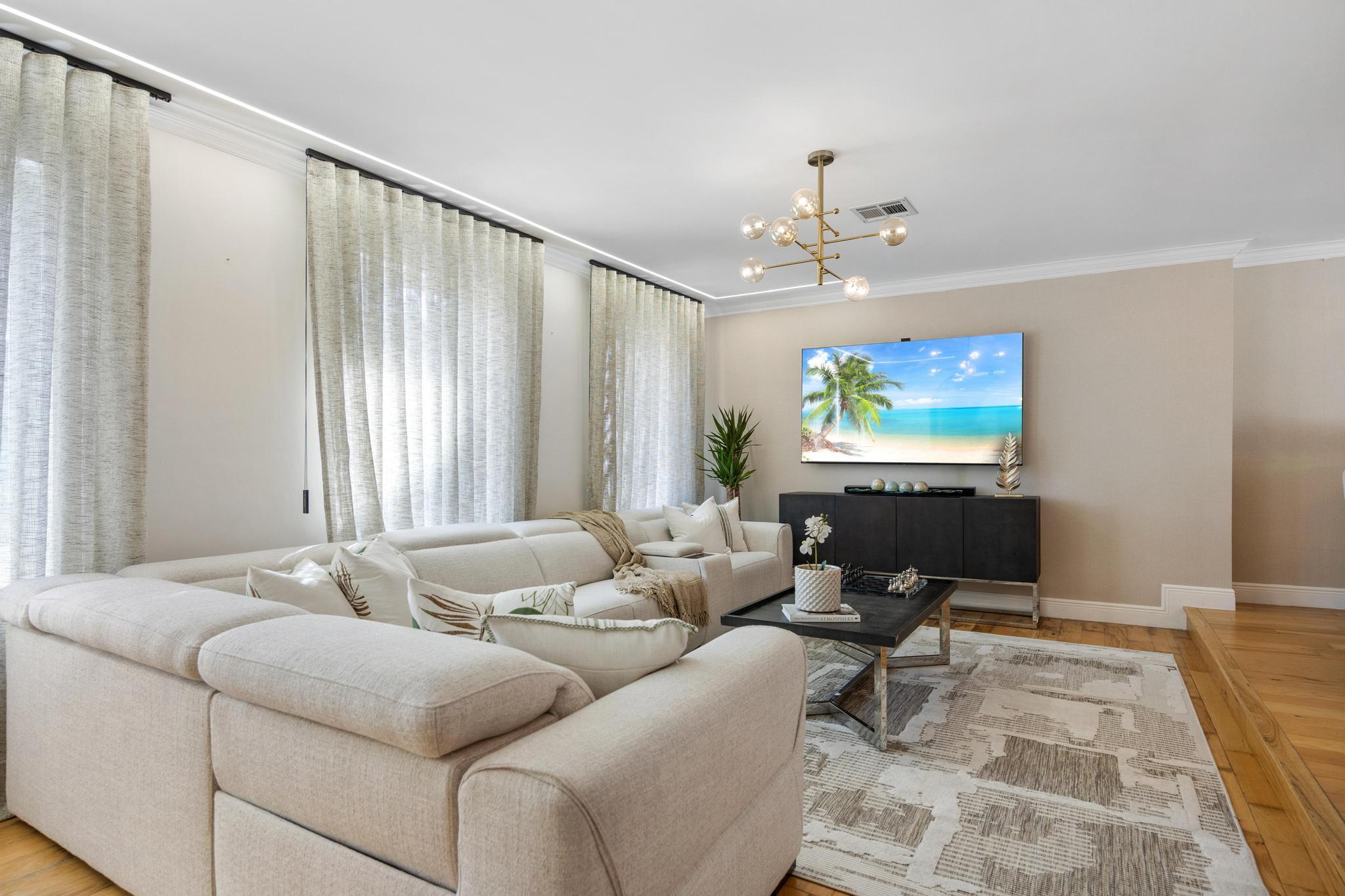 PLANTATION ACRES - Residential