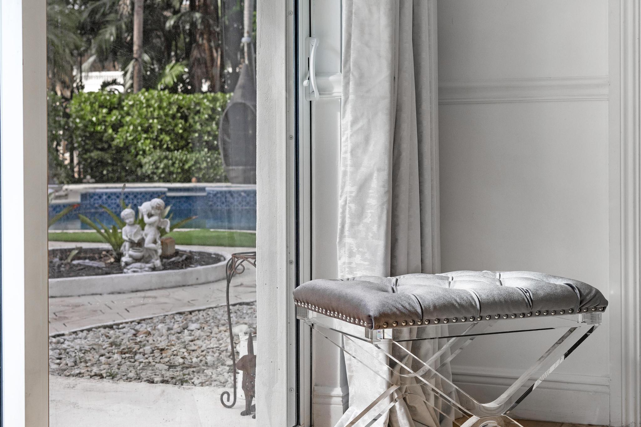PLANTATION ACRES - Residential