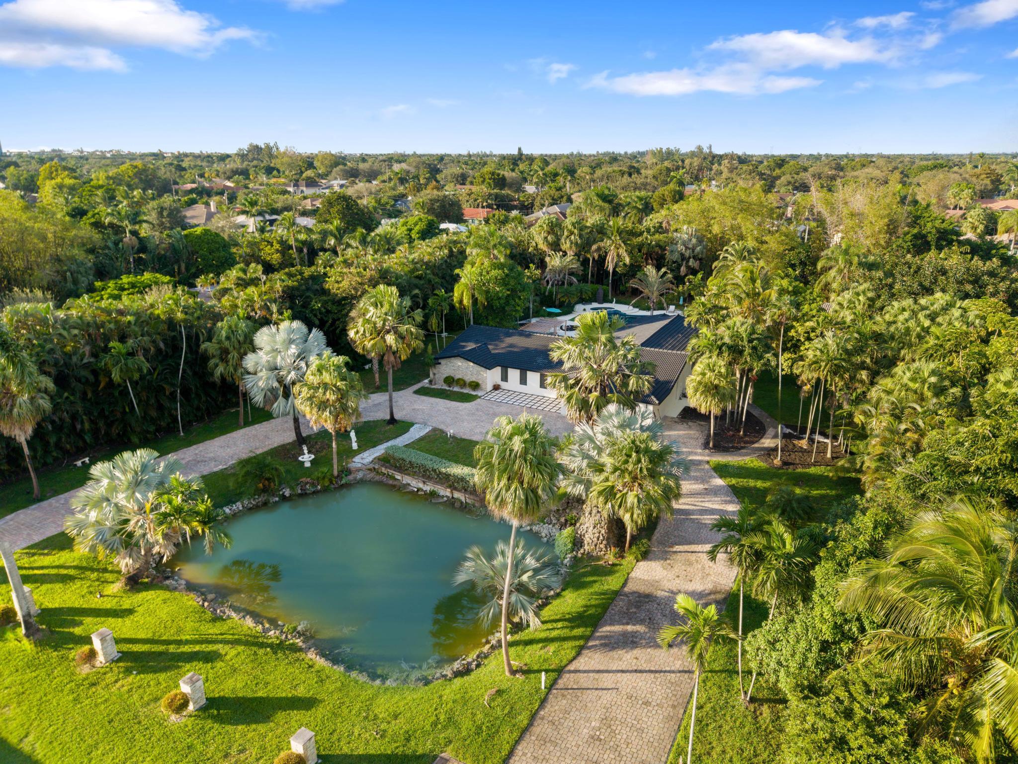PLANTATION ACRES - Residential