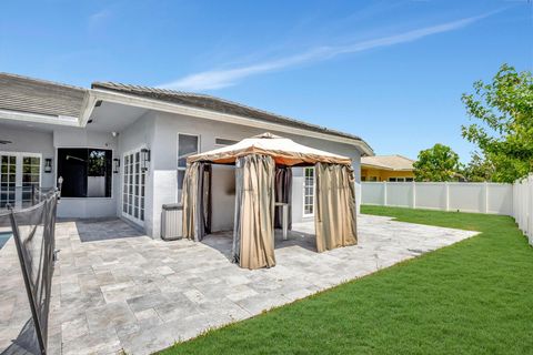 A home in Lake Worth