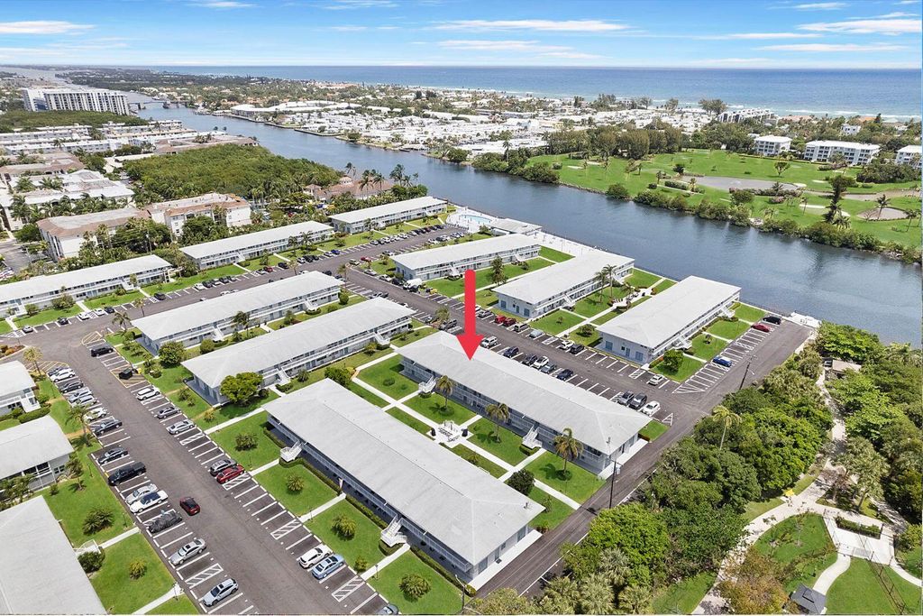 Photo of 2560 S Federal Highway #8, Boynton Beach, FL 33435 (MLS # R11060568)