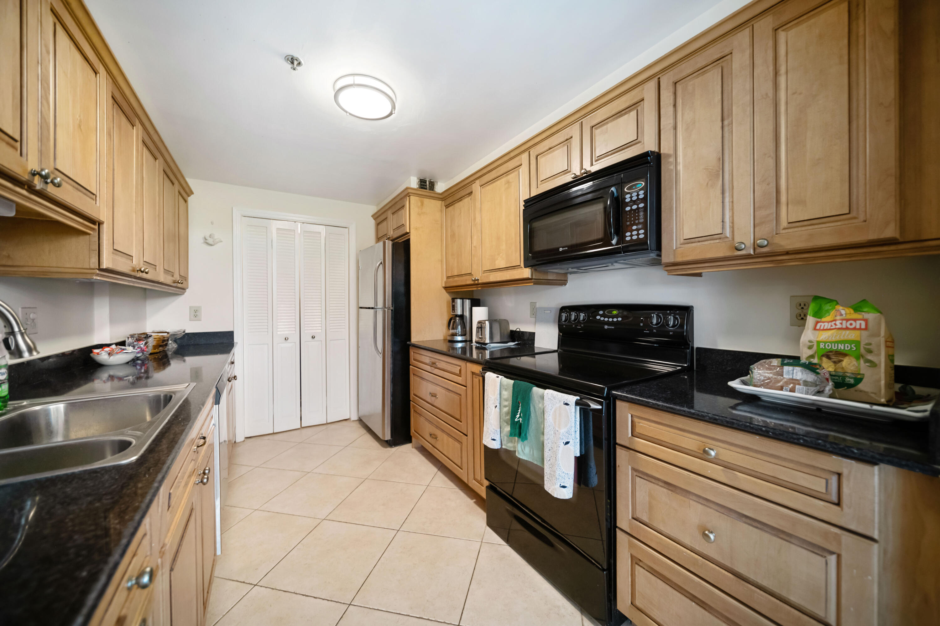 PORTA BELLA EAST AND PORTA BELLA SOUTHWEST CONDO A - Residential