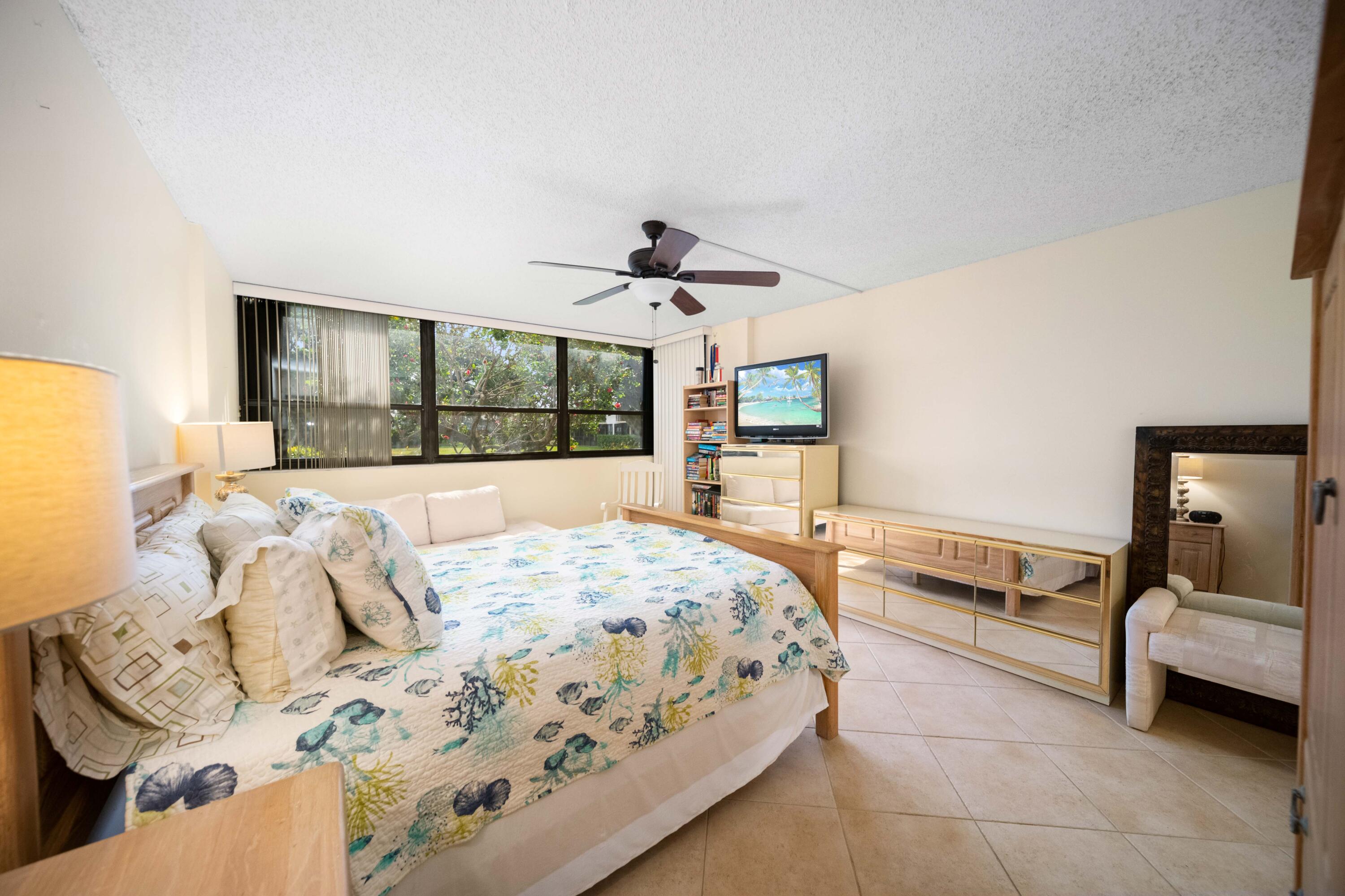 PORTA BELLA EAST AND PORTA BELLA SOUTHWEST CONDO A - Residential