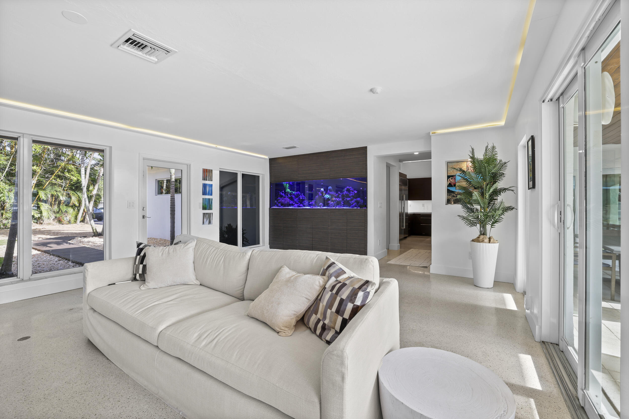 SOUTH NEW RIVER ISLES SEC - Residential