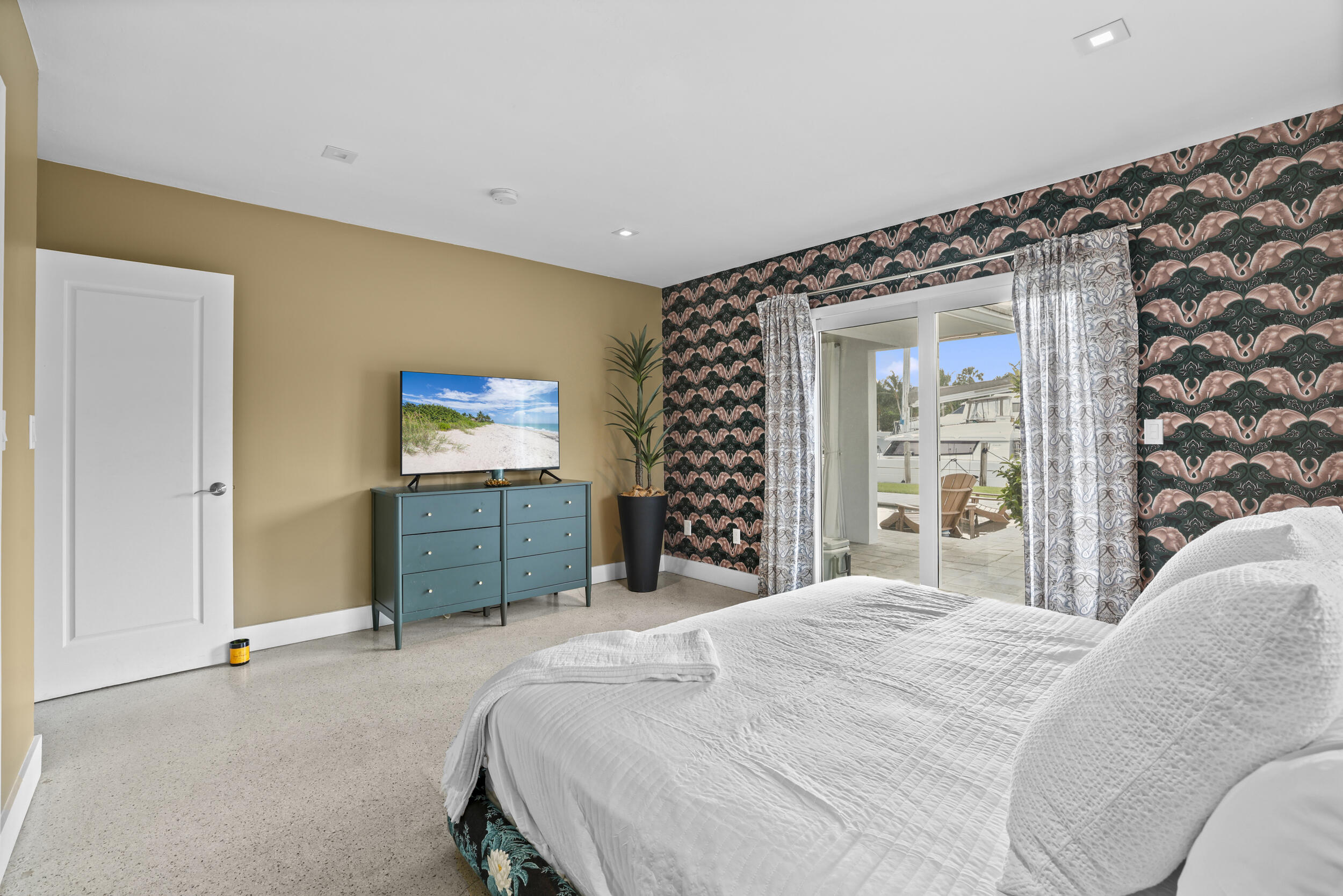 SOUTH NEW RIVER ISLES SEC - Residential