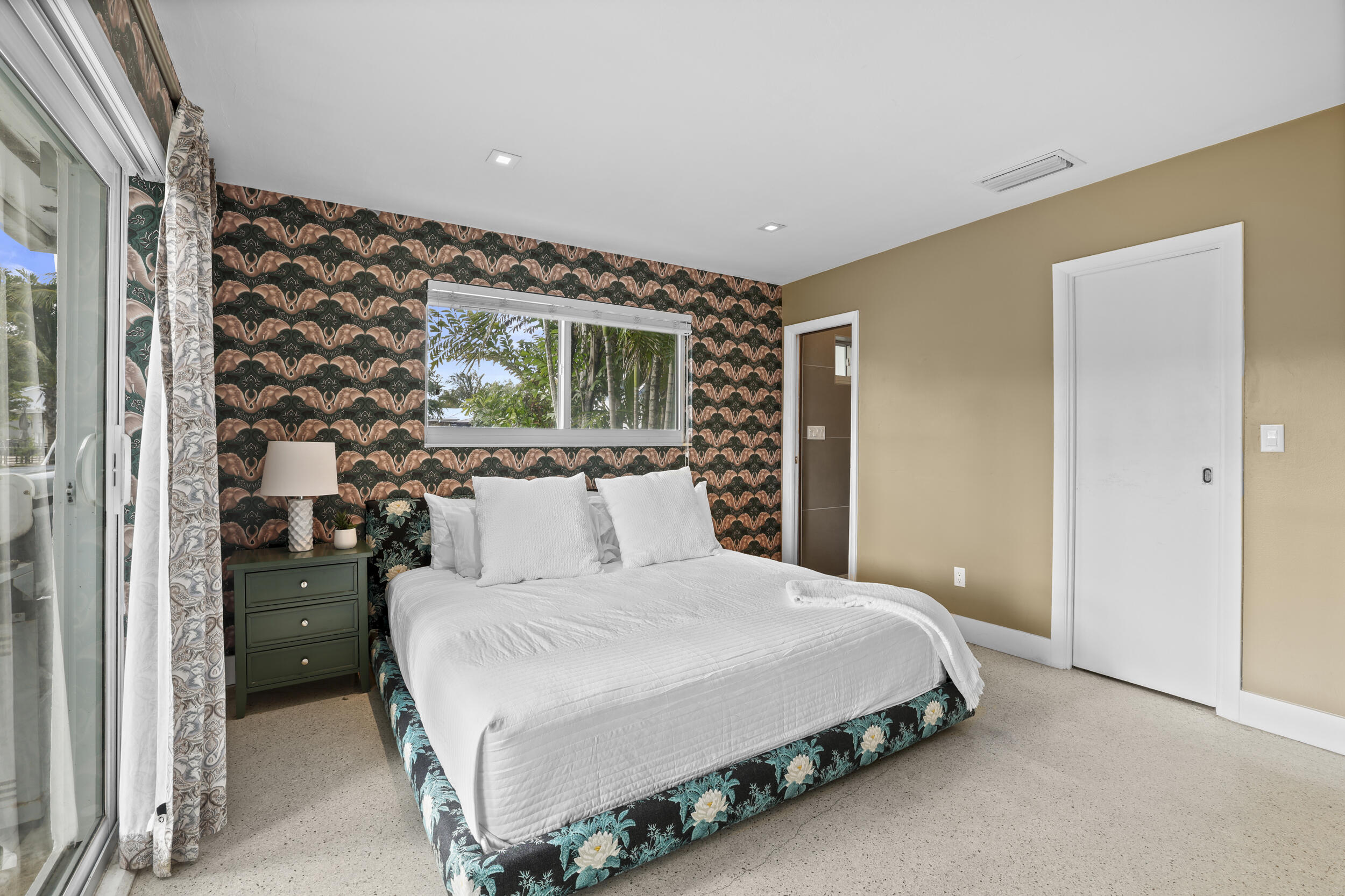 SOUTH NEW RIVER ISLES SEC - Residential