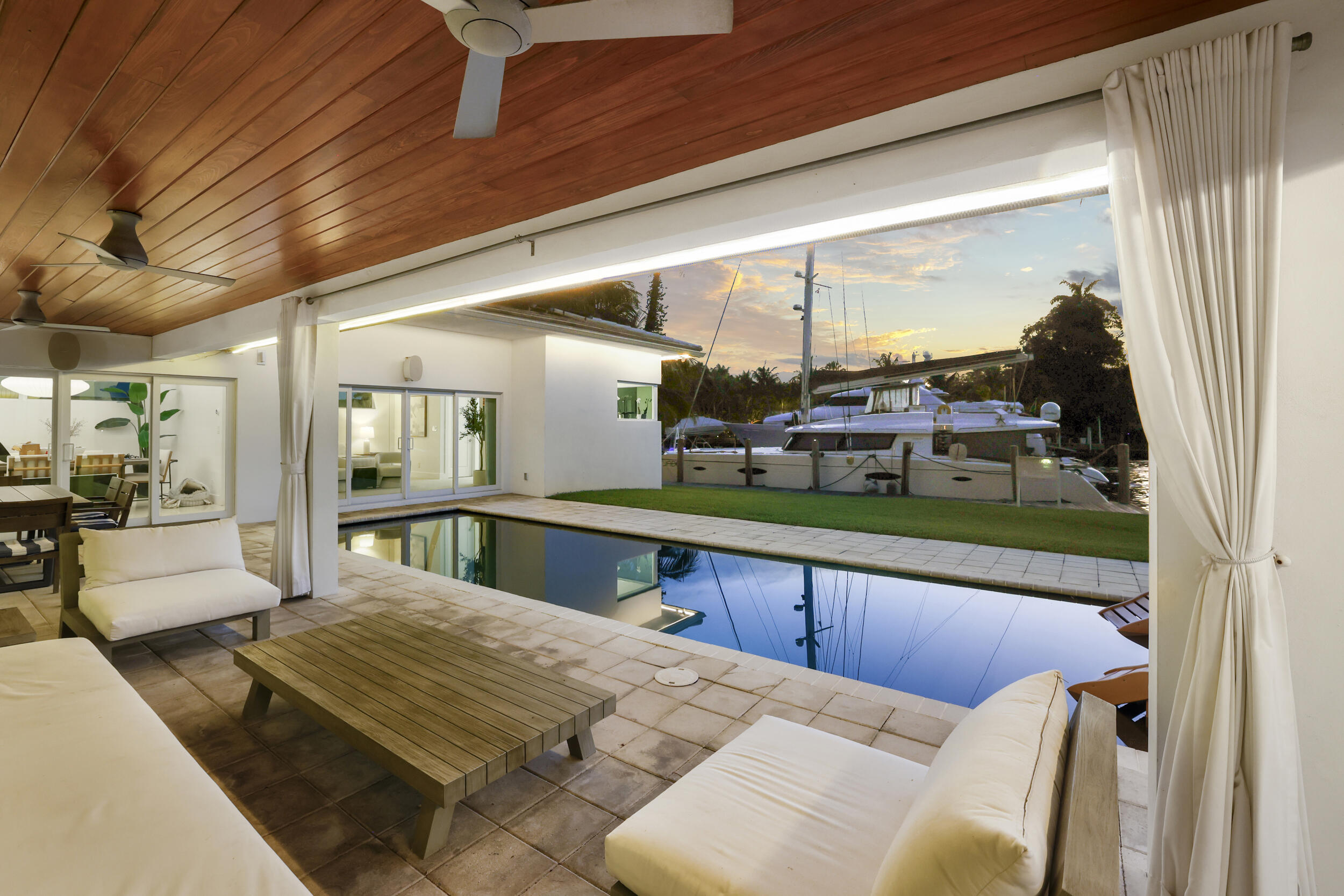 SOUTH NEW RIVER ISLES SEC - Residential