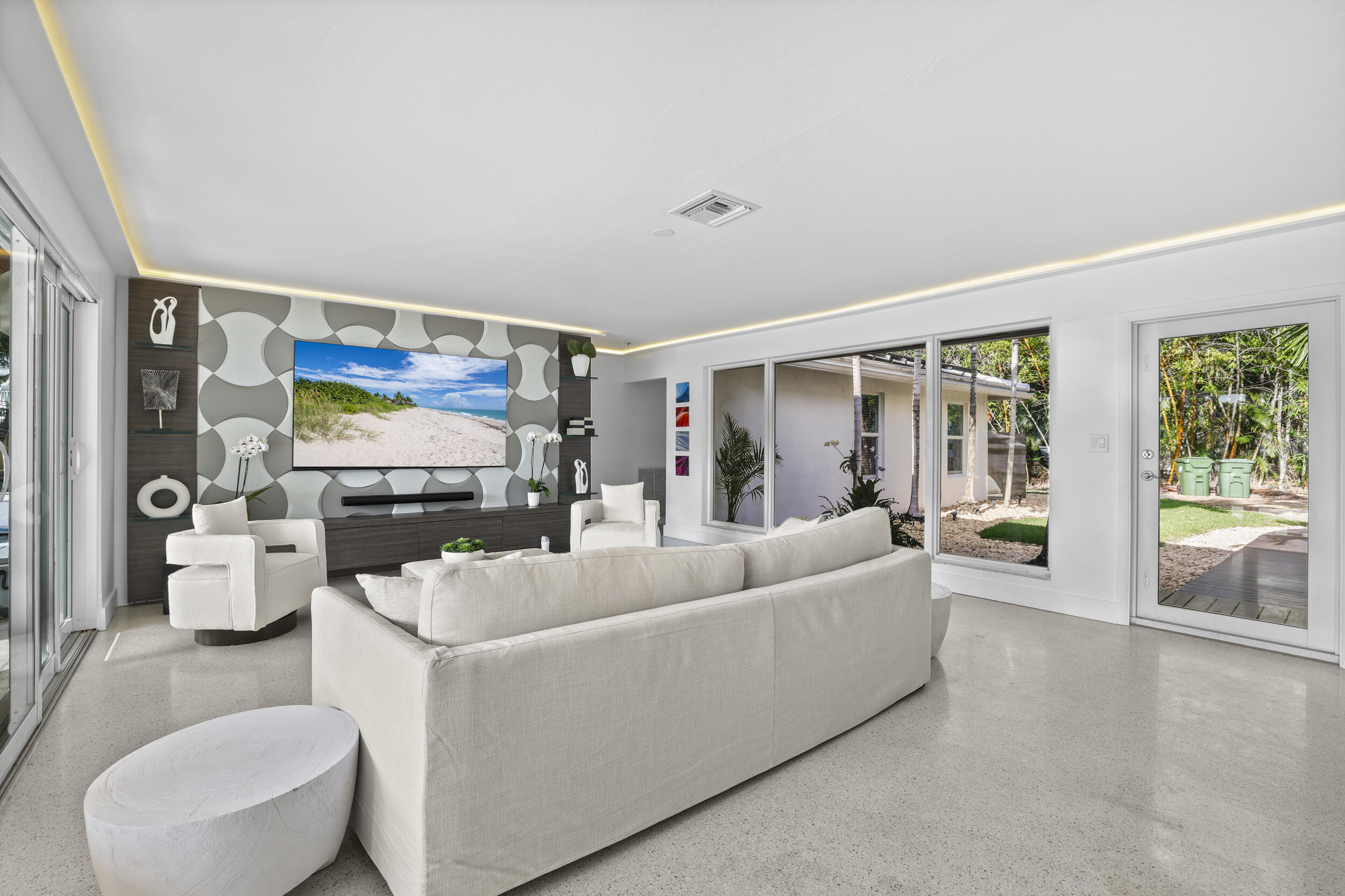 SOUTH NEW RIVER ISLES SEC - Residential