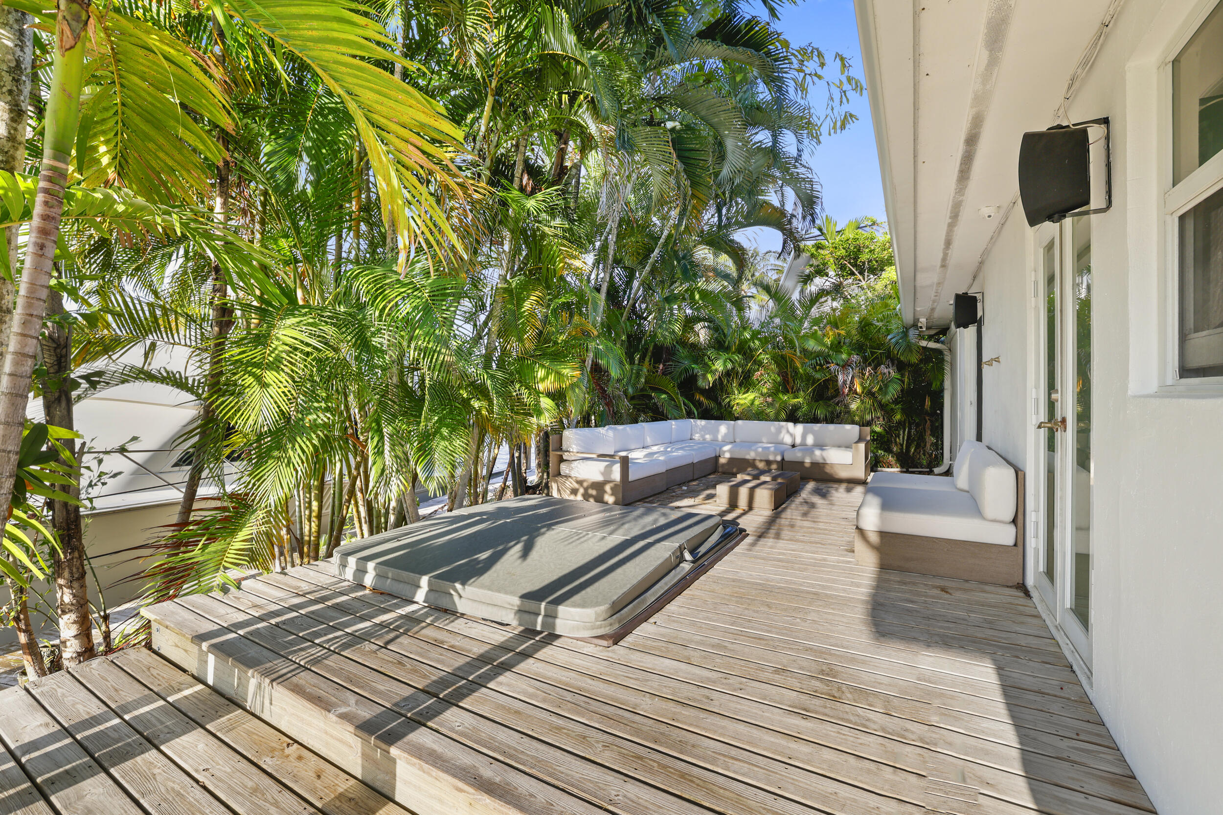 SOUTH NEW RIVER ISLES SEC - Residential
