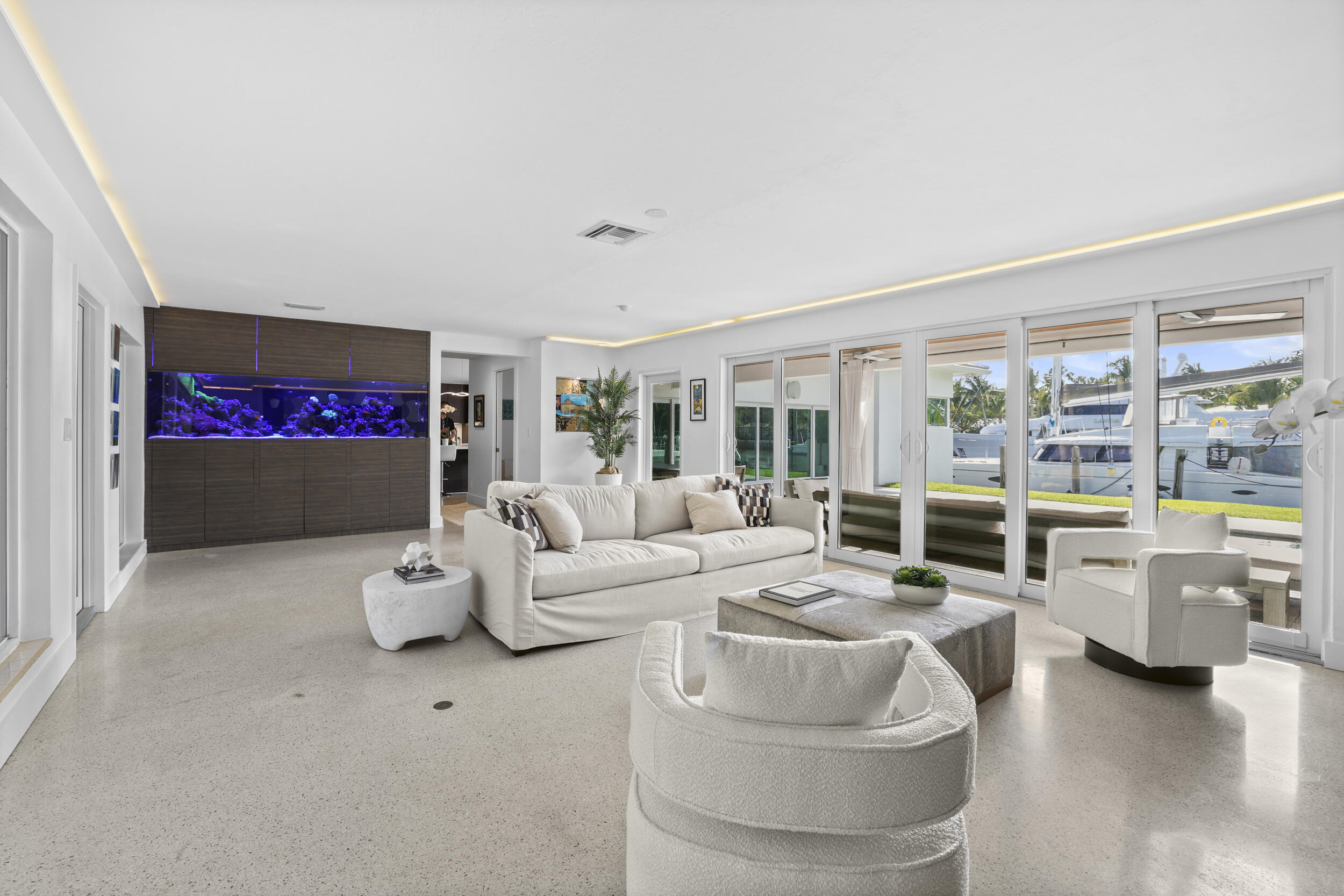 SOUTH NEW RIVER ISLES SEC - Residential