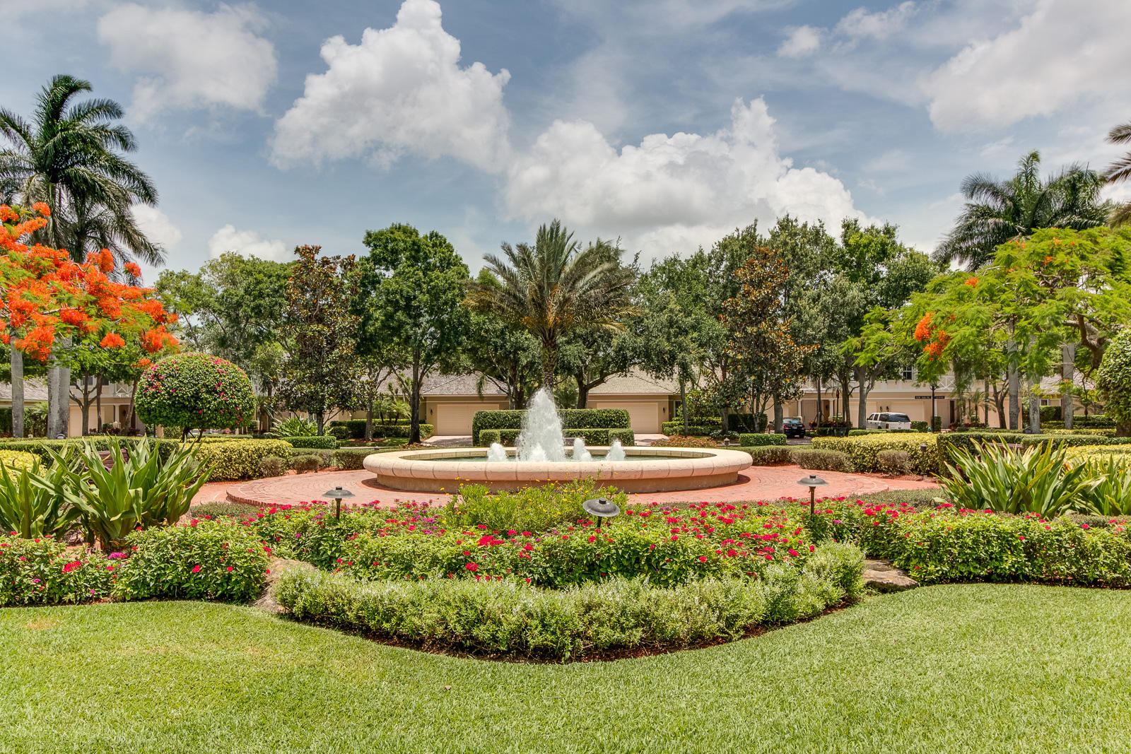 CAMBRIDGE PARK - Residential