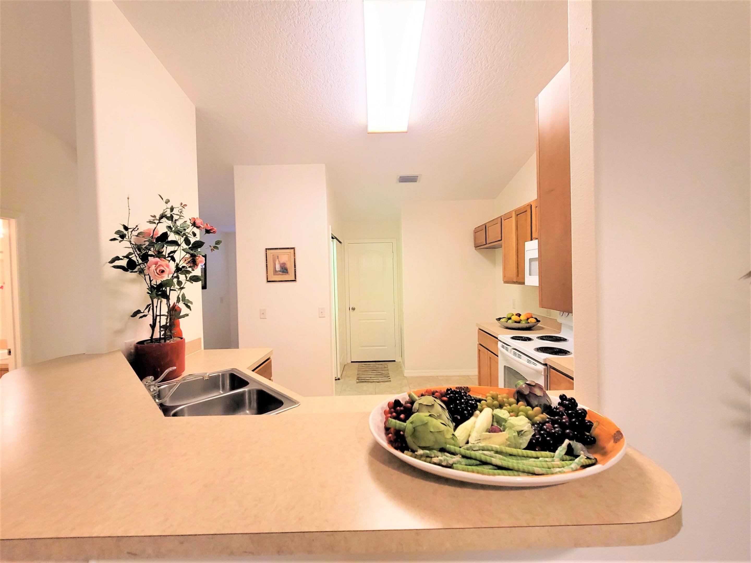 SEBASTIAN HIGHLANDS UNIT 14 - Residential Lease