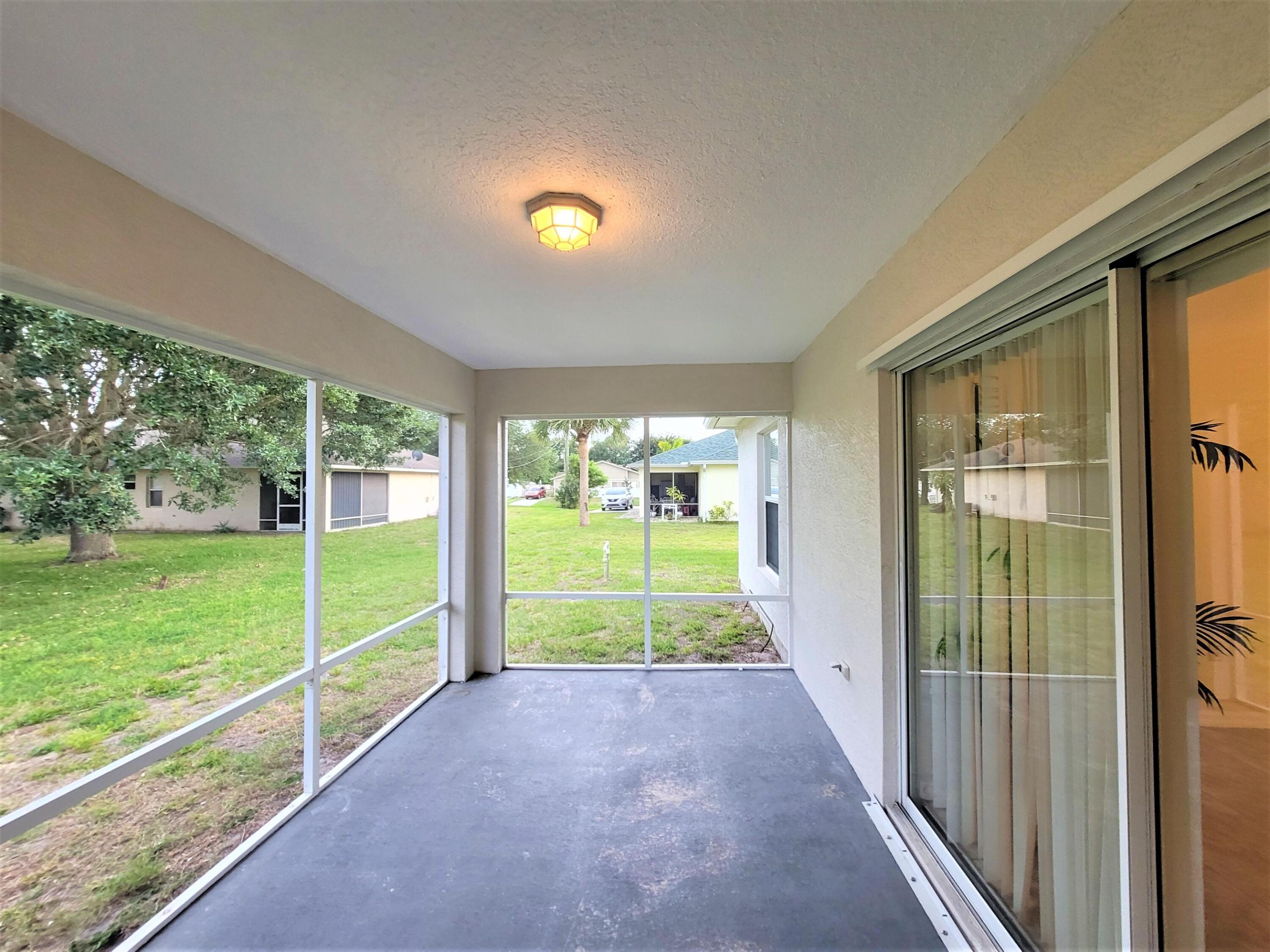 SEBASTIAN HIGHLANDS UNIT 14 - Residential Lease