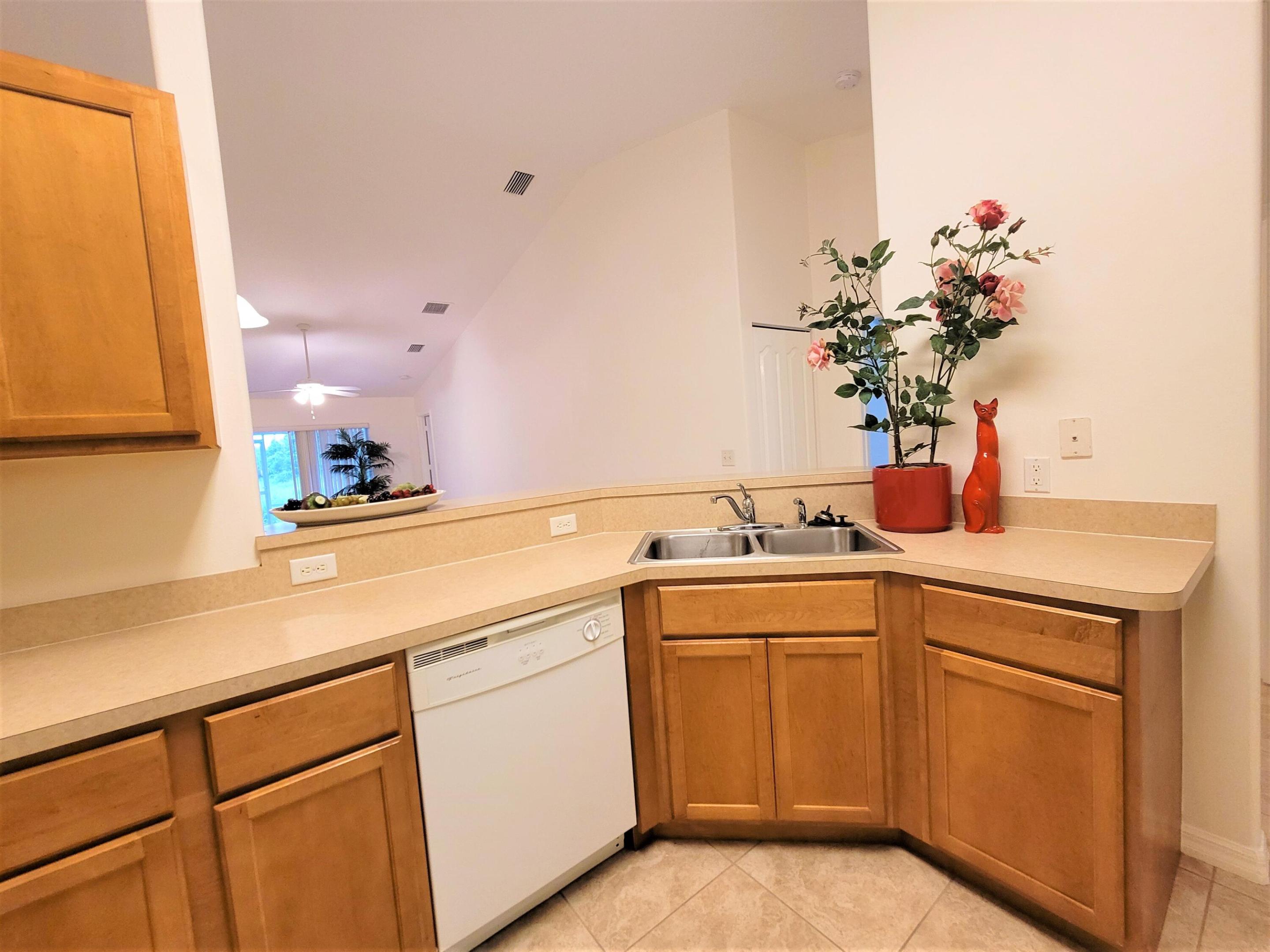 SEBASTIAN HIGHLANDS UNIT 14 - Residential Lease