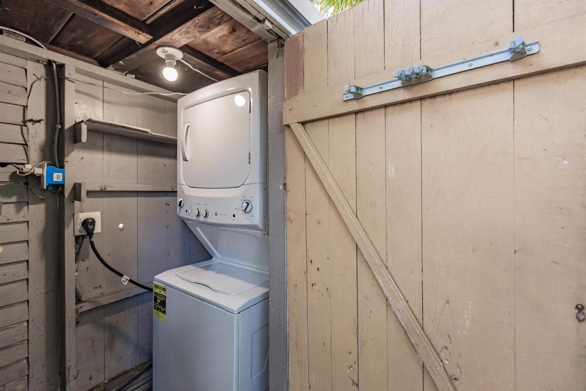 LAKE WORTH TOWN OF - Residential Lease