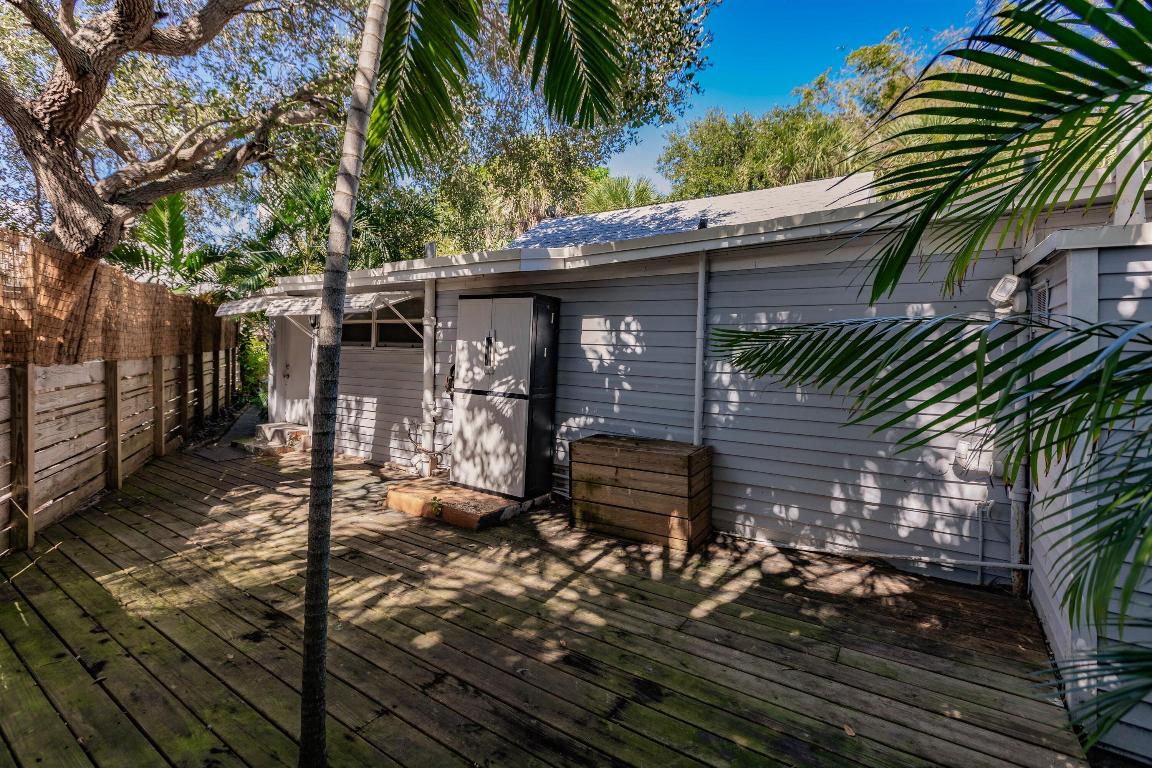 LAKE WORTH TOWN OF - Residential Lease