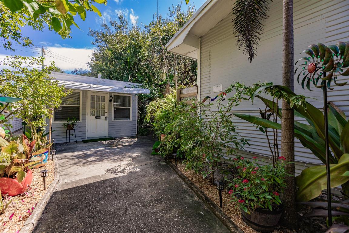 LAKE WORTH TOWN OF - Residential Lease