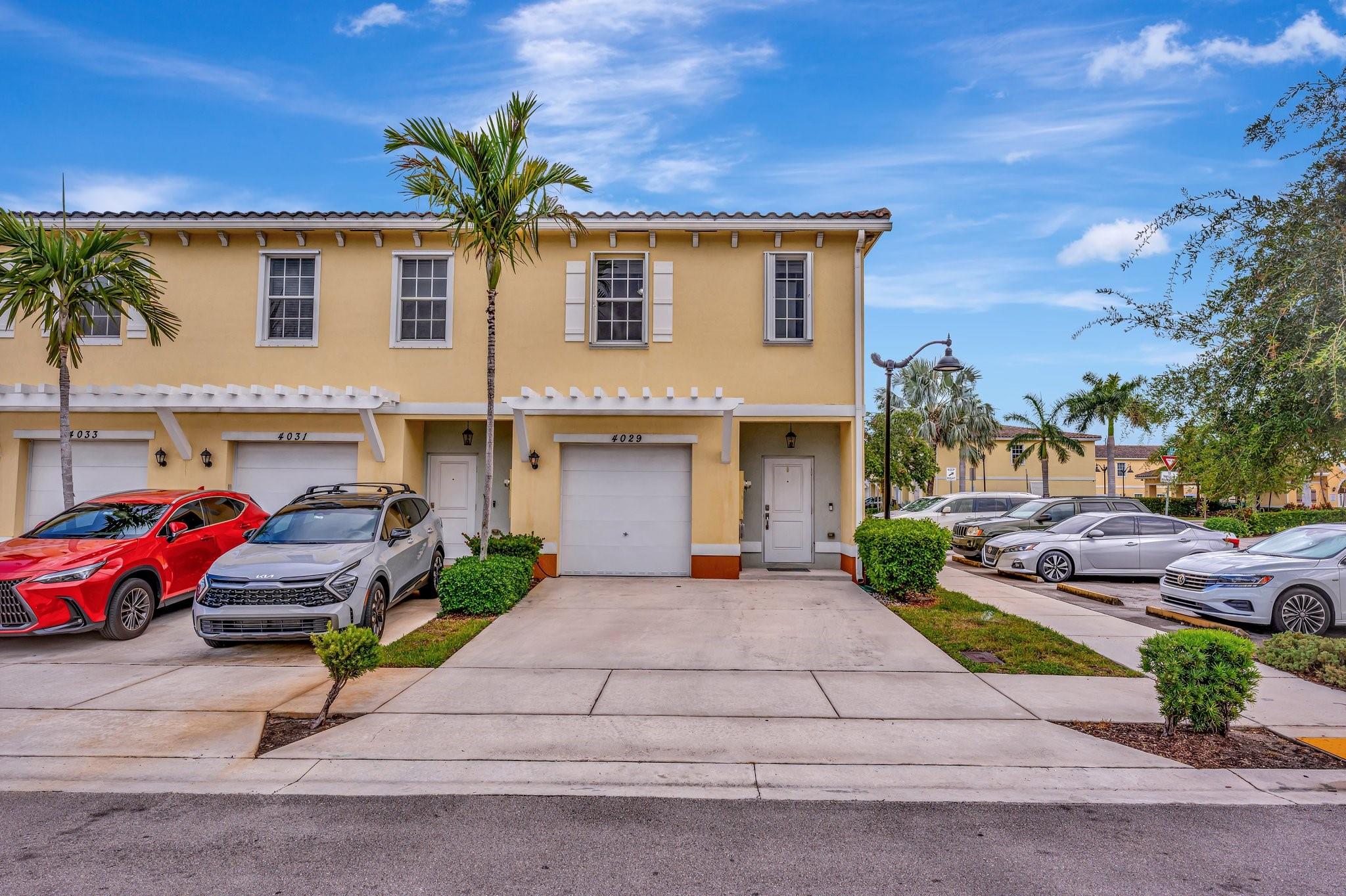4029 NW 11th St 4029, Lauderhill, FL, 33313/$389,900 2 4029 NW 11th St 4029