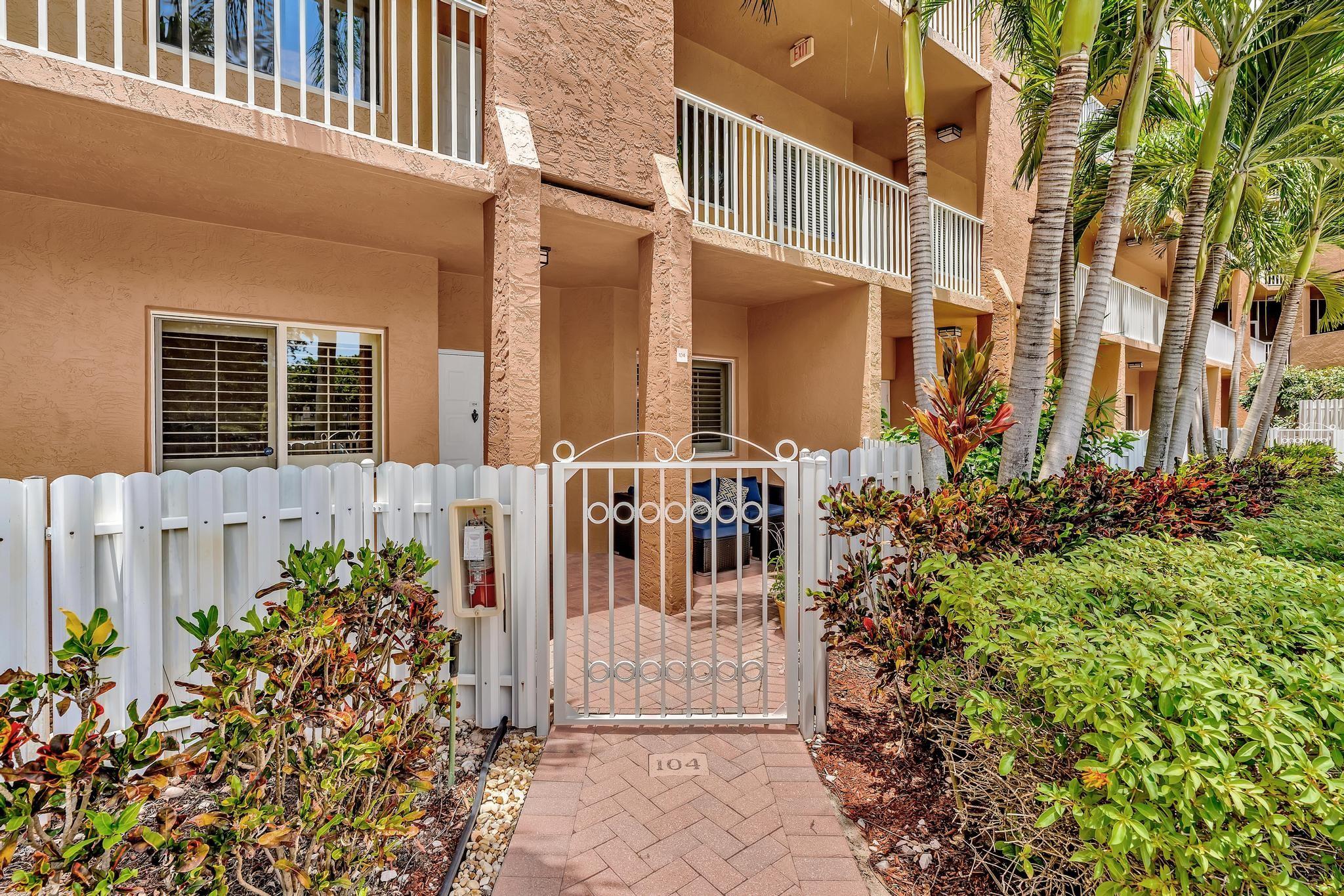 7715 Yardley Dr 104