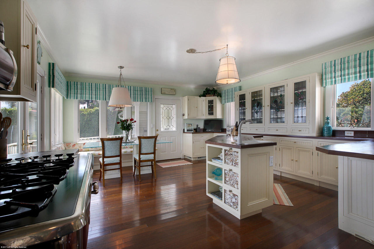 Palm Point - Residential