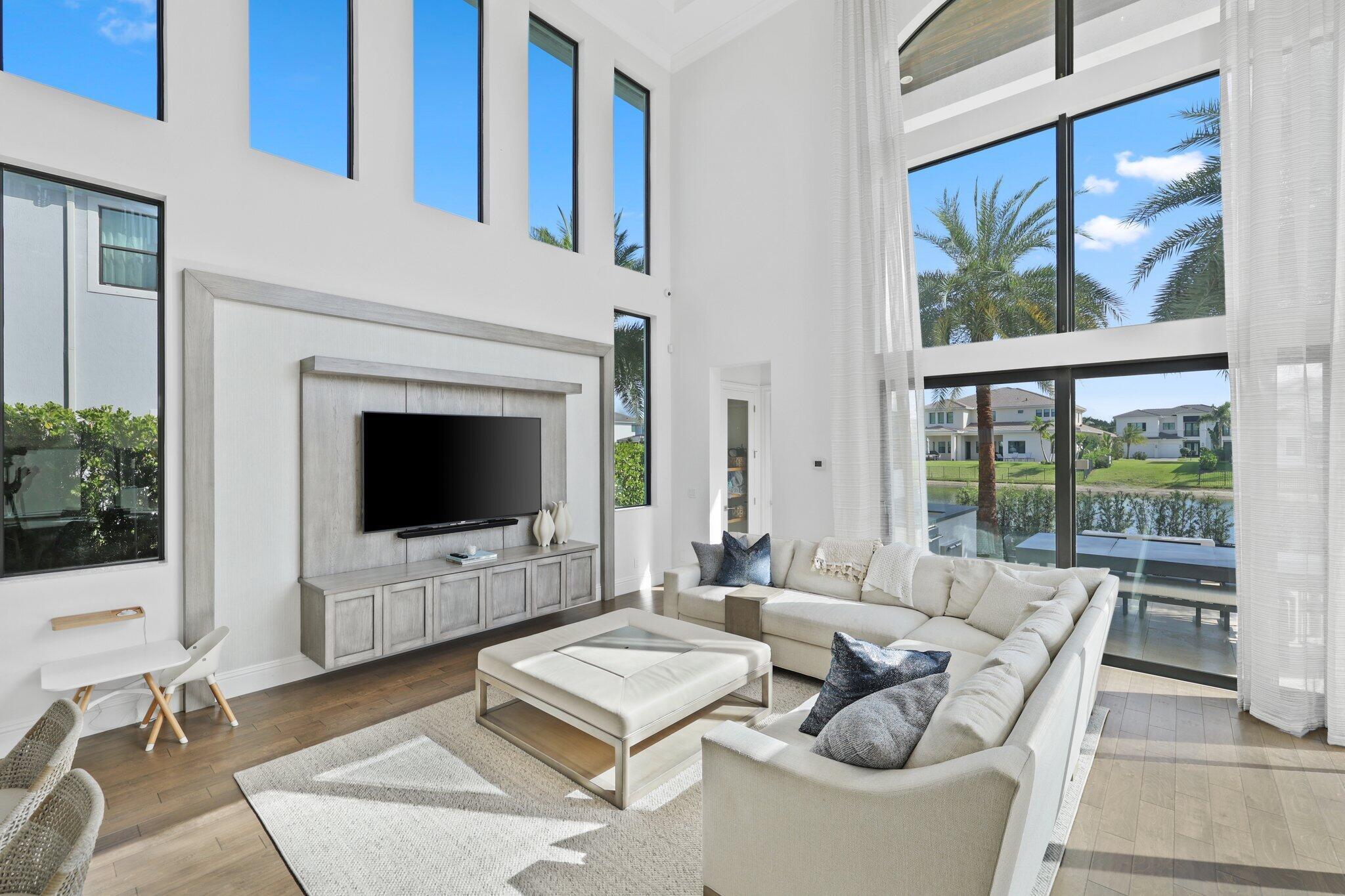 Royal Palm Polo - Residential