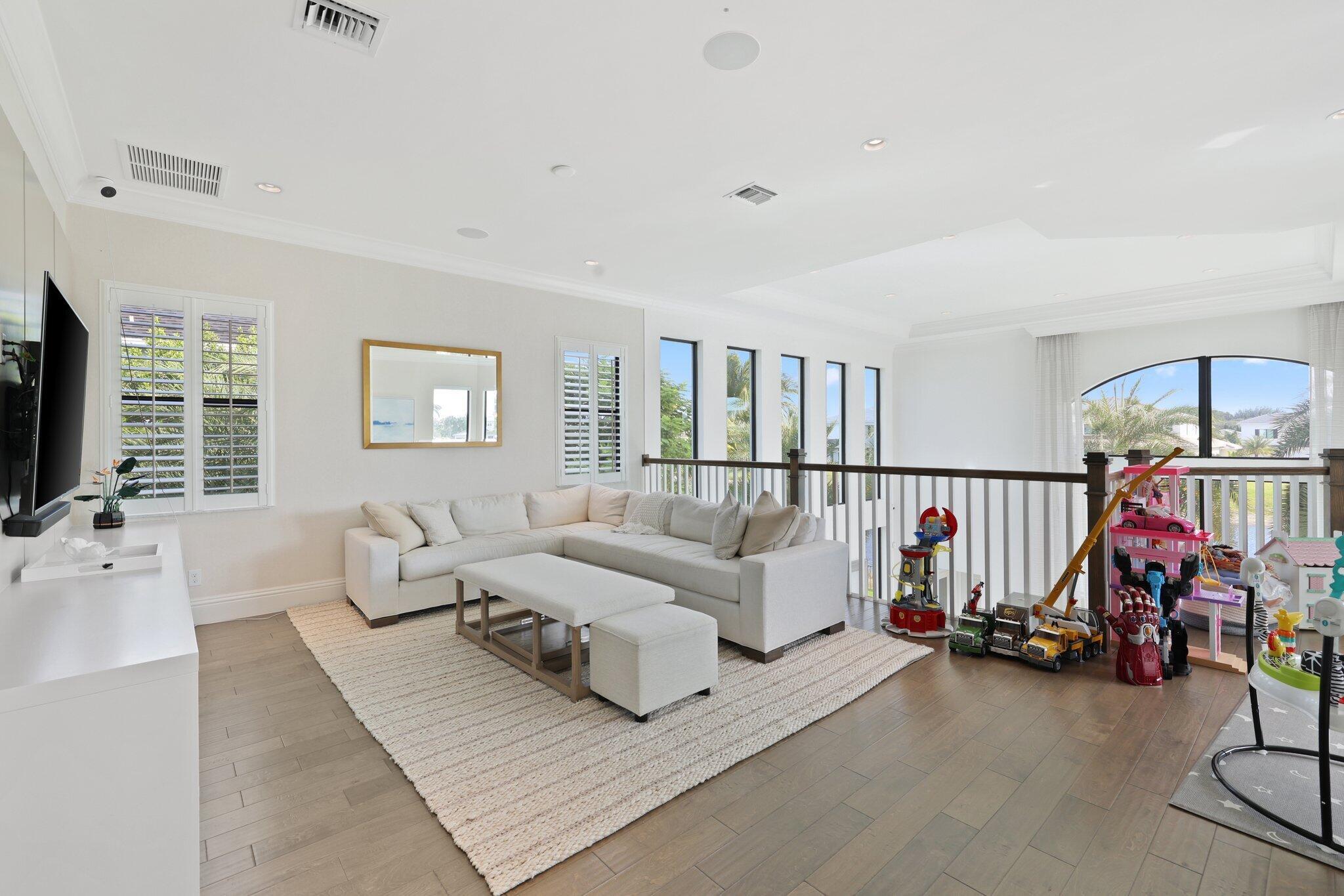 Royal Palm Polo - Residential