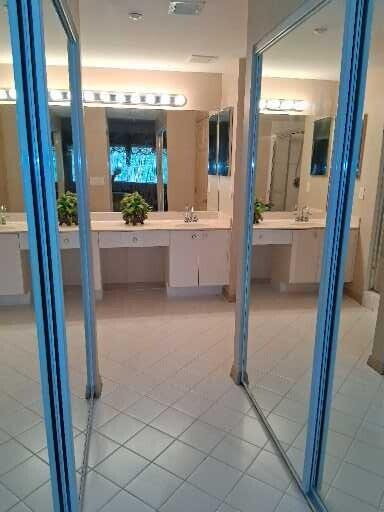 KINGS POINT - Residential