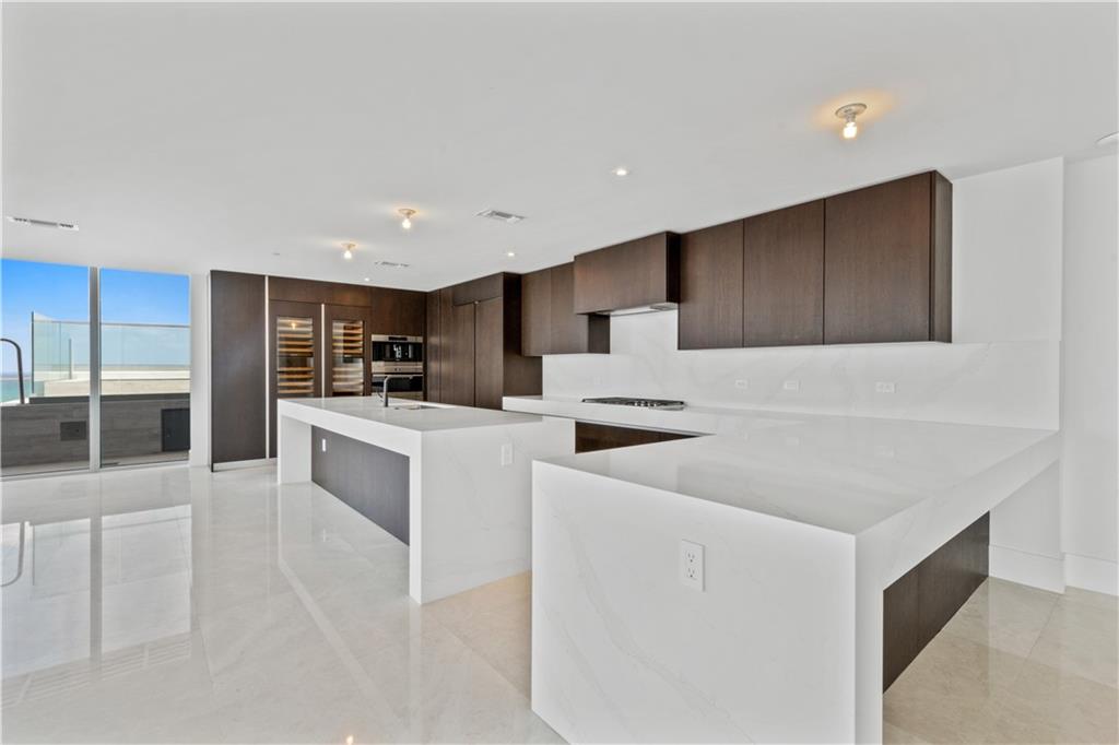 AUBERGE BEACH - Residential