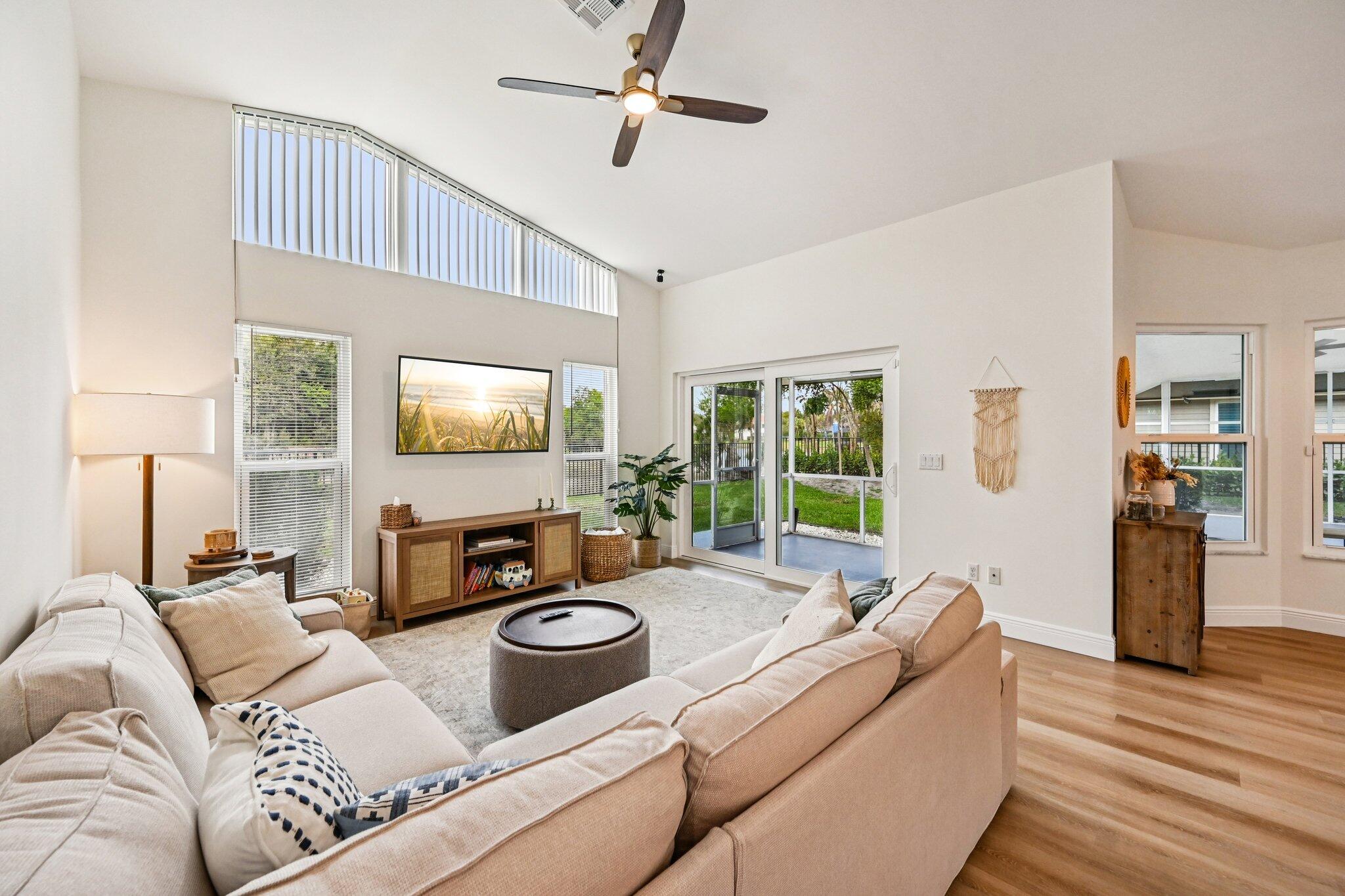 SHORES 1 - Residential