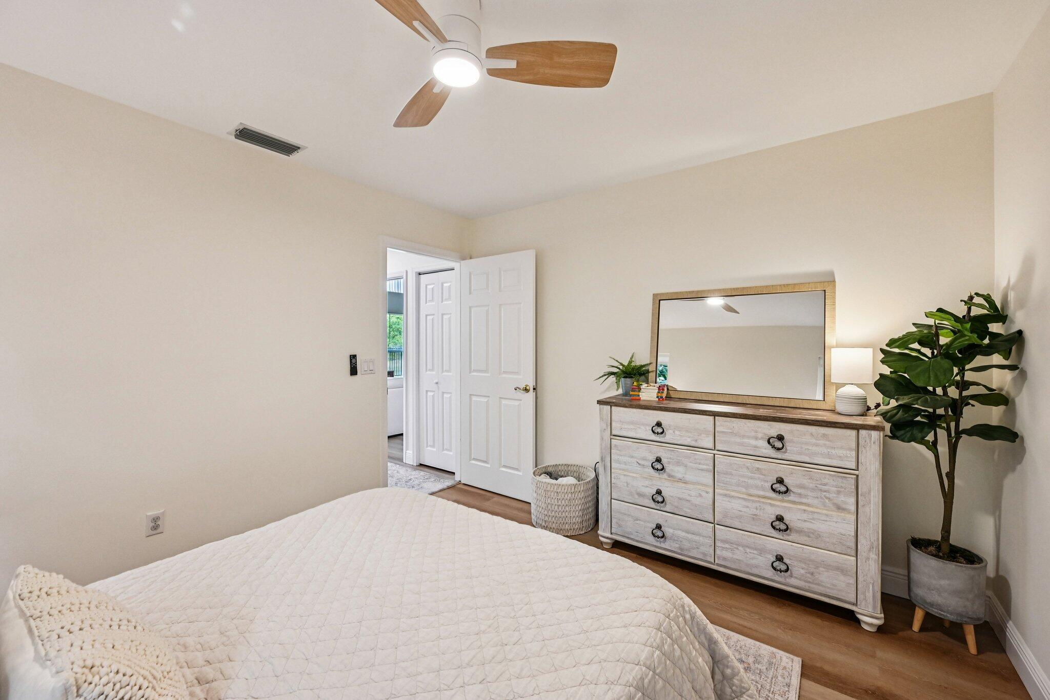 SHORES 1 - Residential