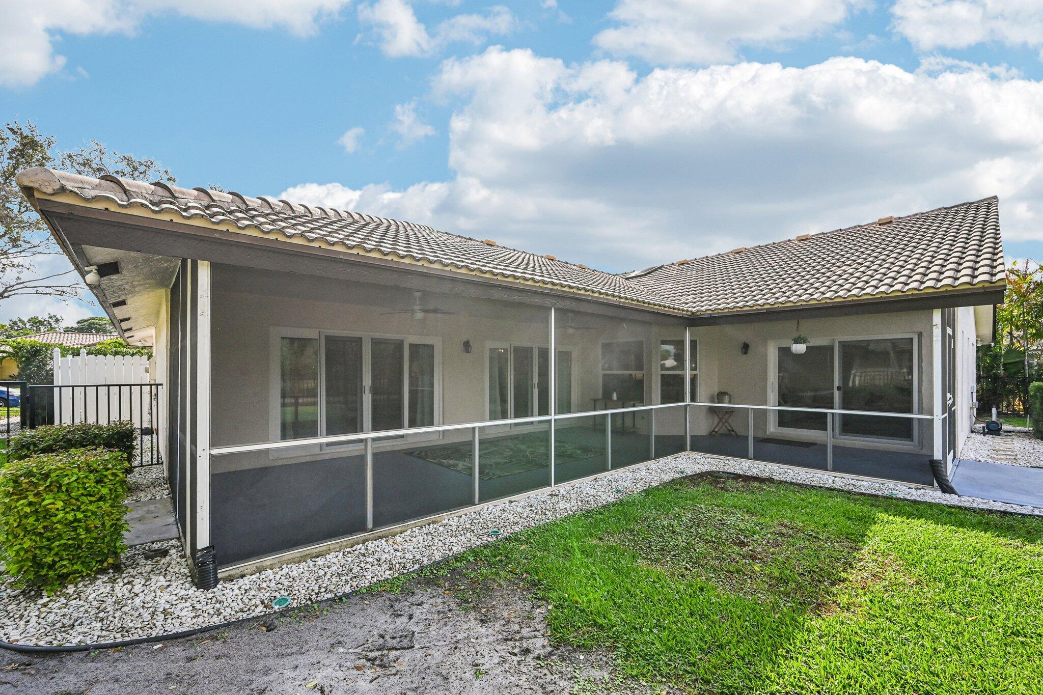 SHORES 1 - Residential